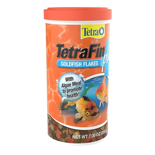 TetraFin Plus Goldfish Flakes 7.06 Ounces, Balanced Diet, With Algae To Promote Health