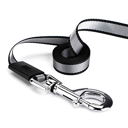 Segarty 26ft Dog Leash Retractable, 8m Dog Leads Long for Medium Large Breed Pets 44-110Lbs, No Tangle Nylon Tape and 1 Button Break & Lock Heavy