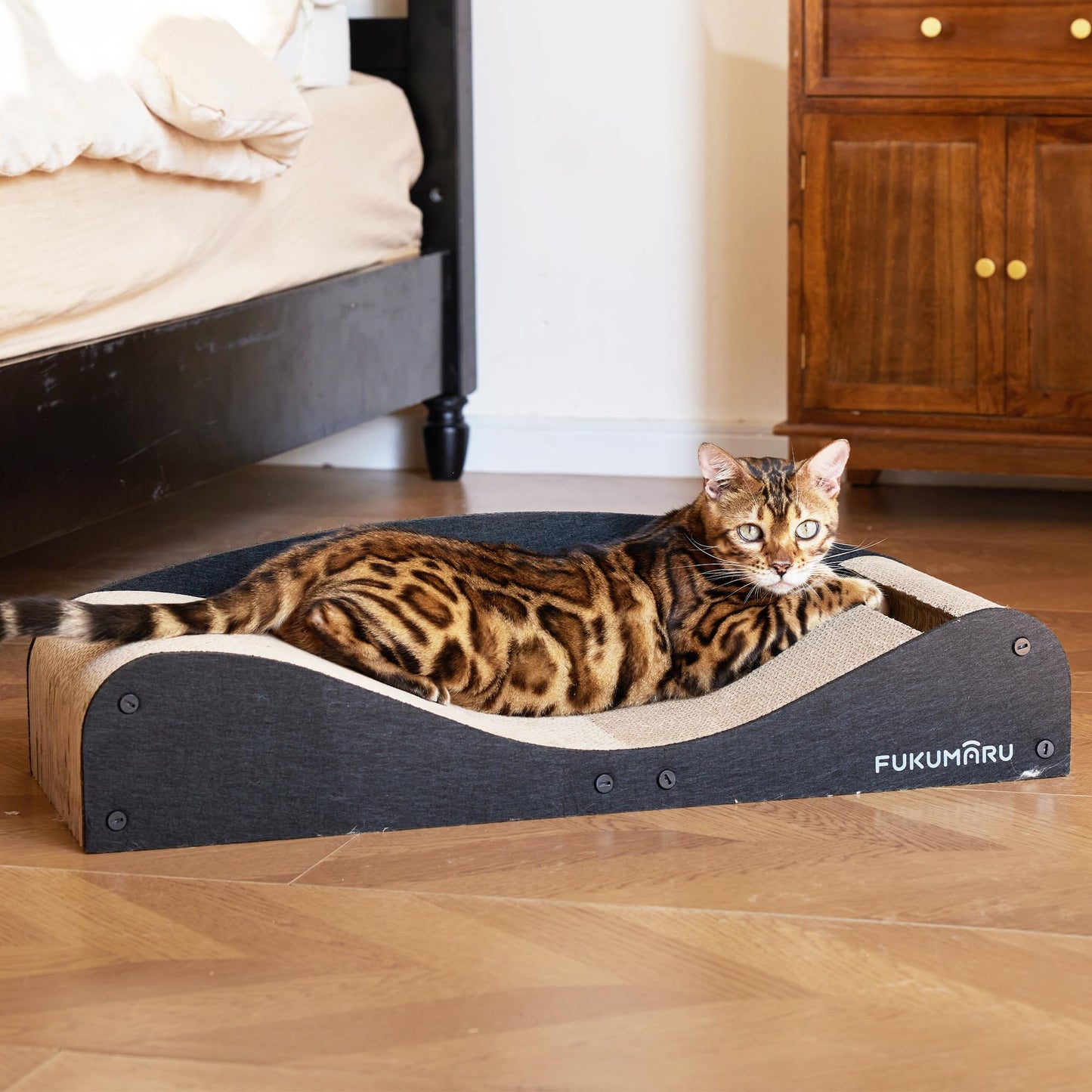 FUKUMARU Cardboard Cat Scratcher Bed, Extra Long 29.1 Inch Cat Scratch Bed Couch Indoor, Natural Felt Multifunctional Cats Scratching Lounger, Horizontal Kitten Cats Scratch Pad with Ball Toy, Black